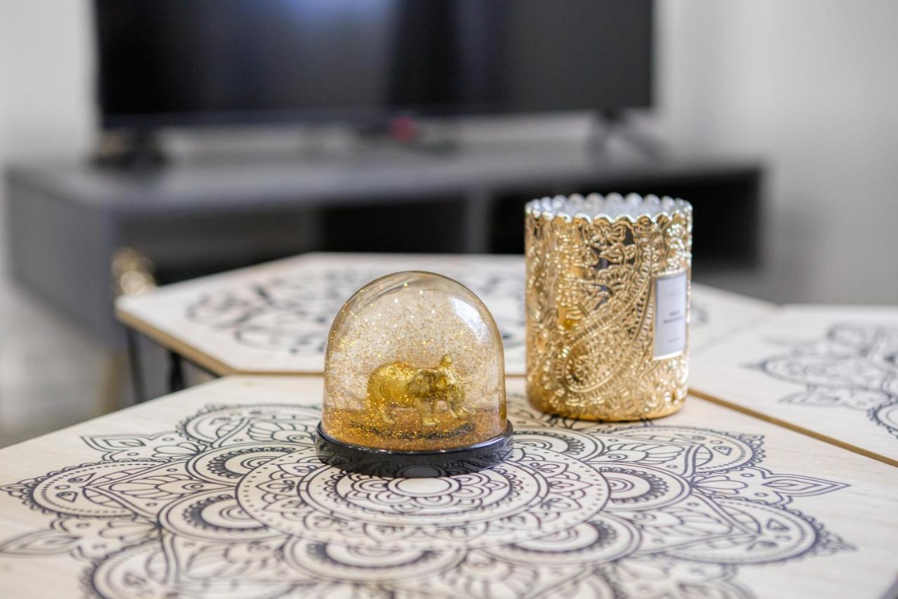 J-Mo Home - Magny - Moderne Et Chaleureux 외부 사진