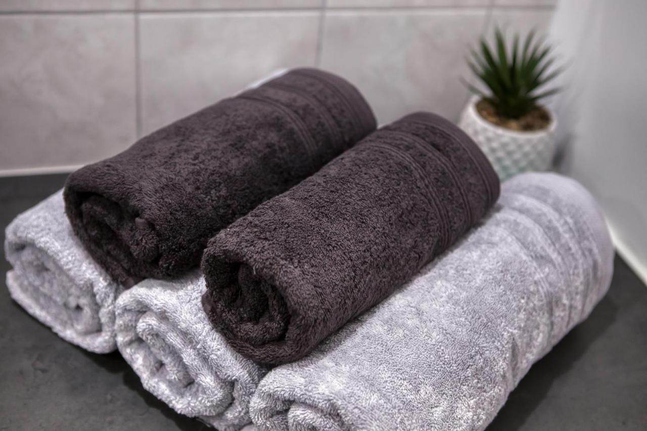 J-Mo Home - Magny - Moderne Et Chaleureux 외부 사진